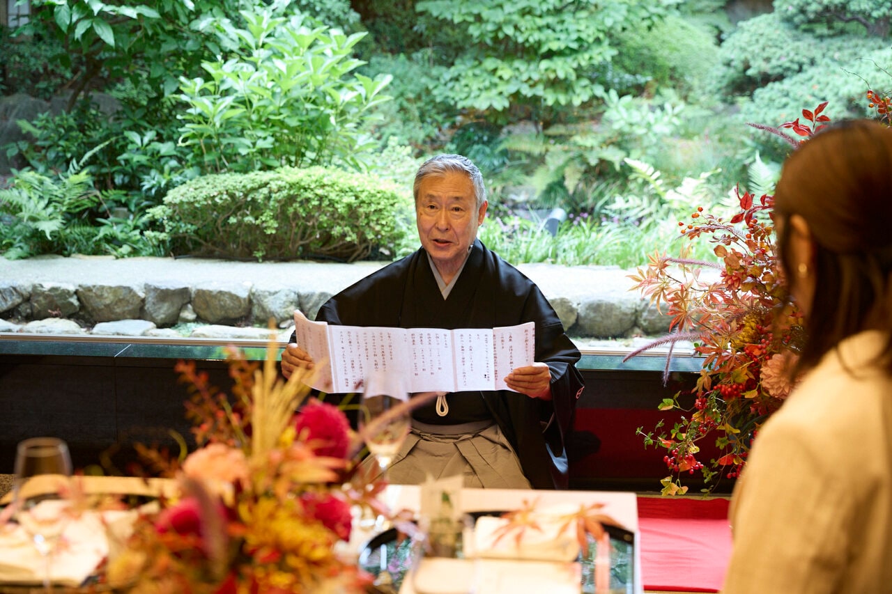 口上を述べる八代目大谷友右衛門丈。屋号は「明石屋」。1961年から60年以上舞台に立ち続ける。1974年には重要無形文化財に認定された。