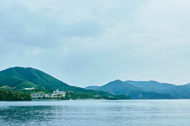 Entô［島根／隠岐諸島海士町］Ento全景。／photo by Kentauros Yasunaga