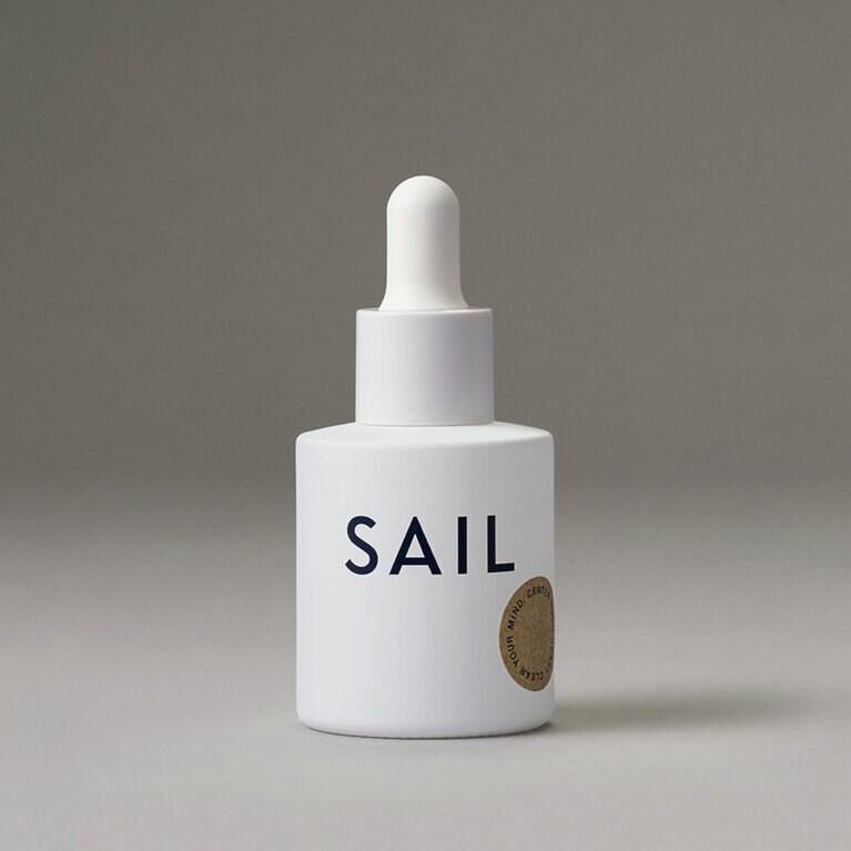 アルティメイトオイルセラム 25mL 8,250円。