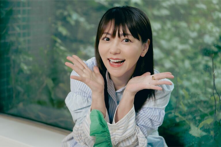 交際が始まってから初めてもらったクリスマスプレゼントは「坂本龍馬のキーホルダー」　©佐藤亘／文藝春秋