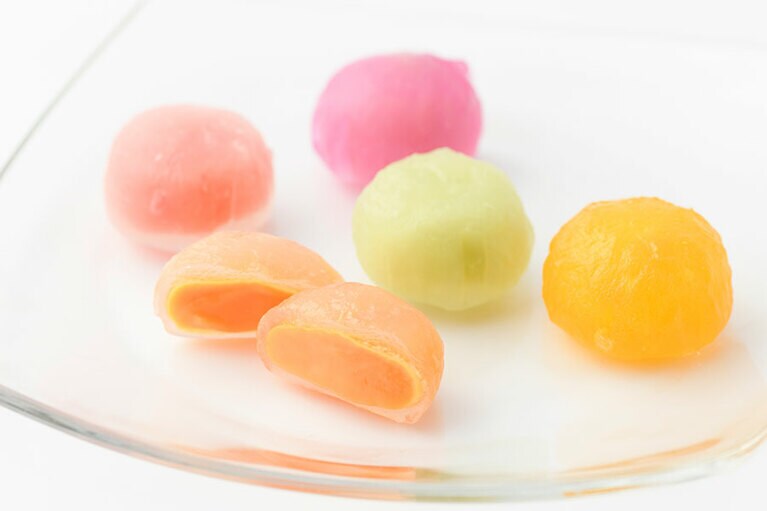 【福岡県】博多葛虎「洋風くず餅」詰め合わせ 5個入り 815円(5種)。