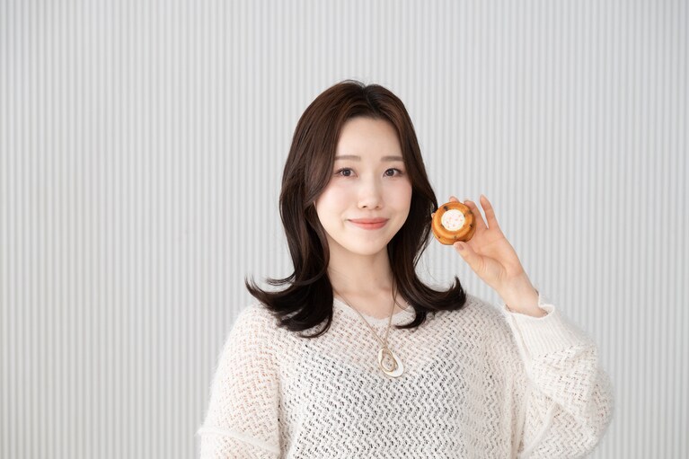 「ひとつの焼き菓子でチョコやソース、キャラメルといろんな味が楽しめます」（春日さん）