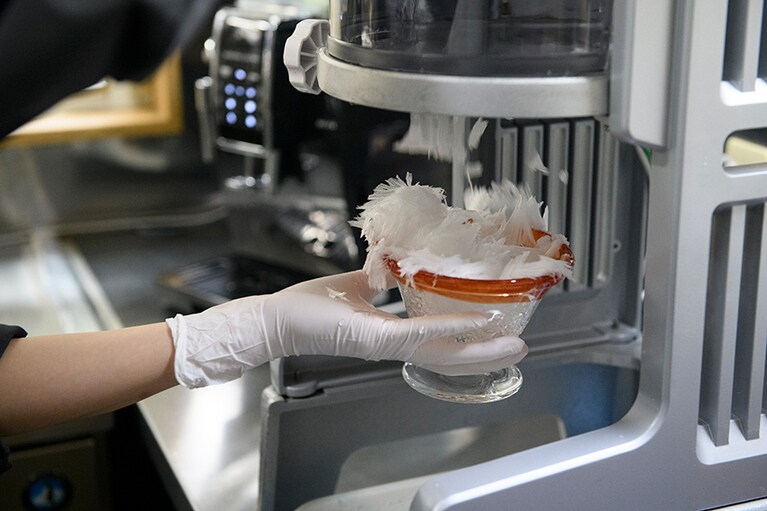 主役はあくまでも氷、と石附さん。