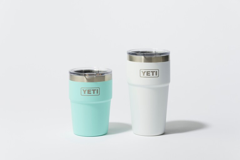 イエティ“ランブラー スタッカブルカップ”／左から16oz 4,510円、右から20oz 5,390円。