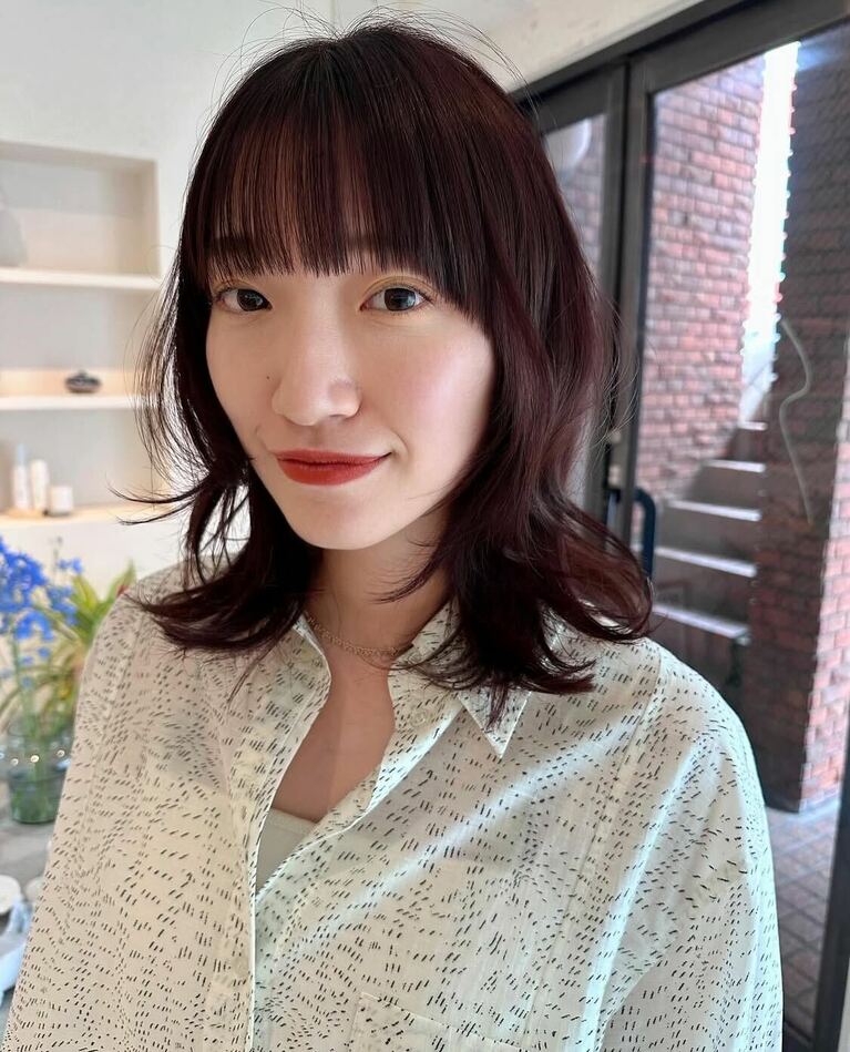 上品さもキープできるミディアムウルフ。