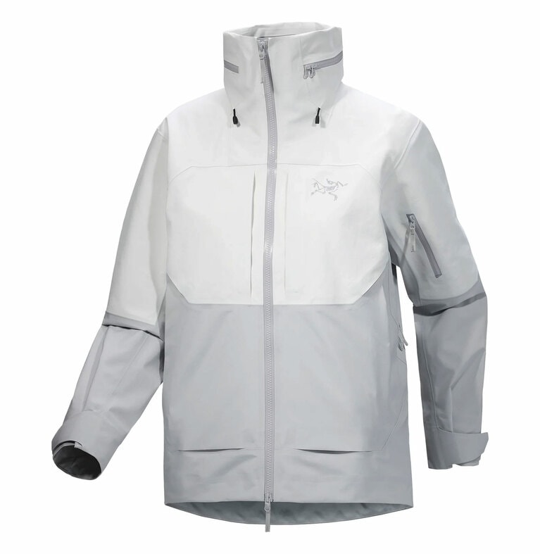 インセンディア ジャケット ウィメンズ（151,800円）／アークテリクス