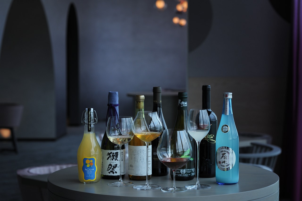 ワインペアリングは、7杯 8,800円（税・サ込）。