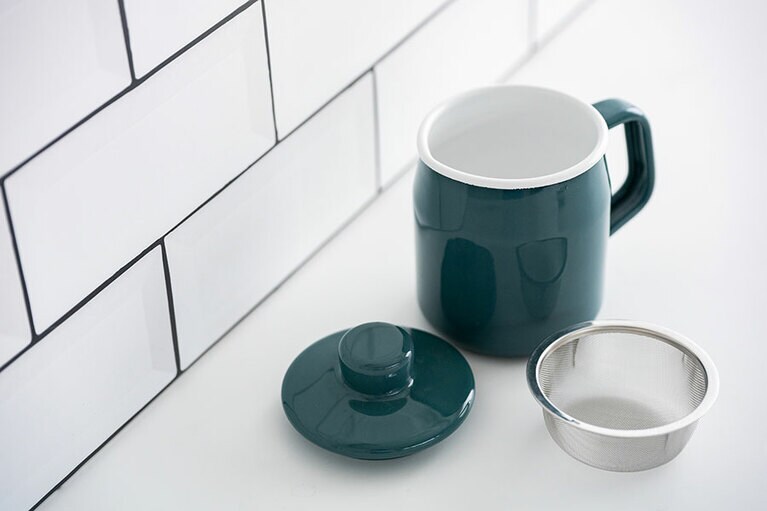 目の細かい、2層のこし網付きなので、揚げ物をした後の油の処理も簡単。