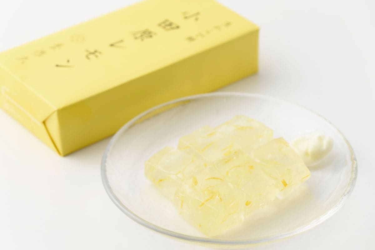 小田原レモン生わらび餅 1,382円（12切れ入り）／そば季寄 季作久