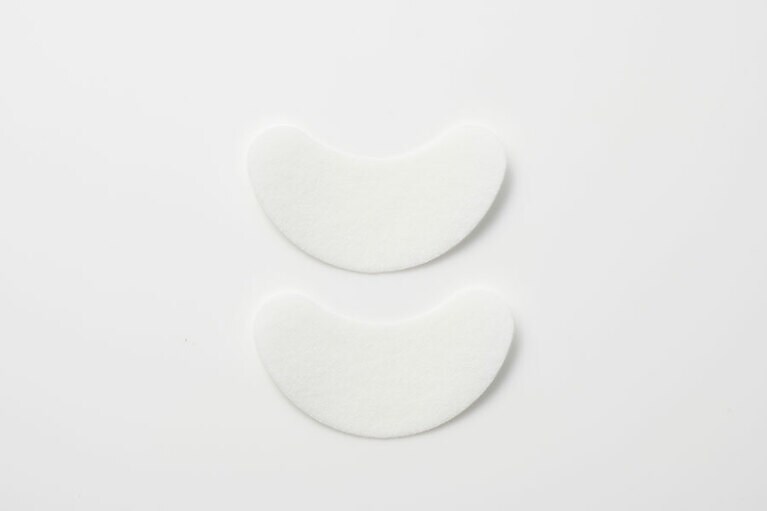 10枚入りなので両目だと5日使えます。最初のトライ用としては、値段・量ともにちょうど良さそうなので選びました。