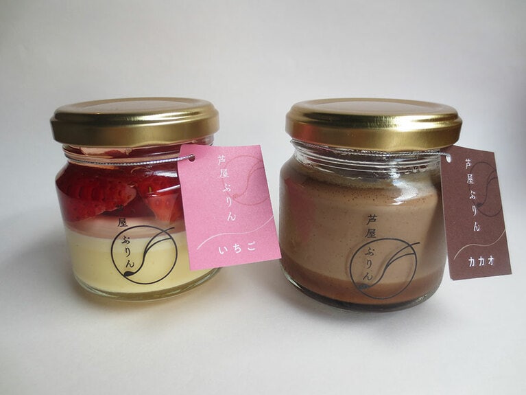 季節限定商品。左「いちご」594円、右「カカオ」594円。
