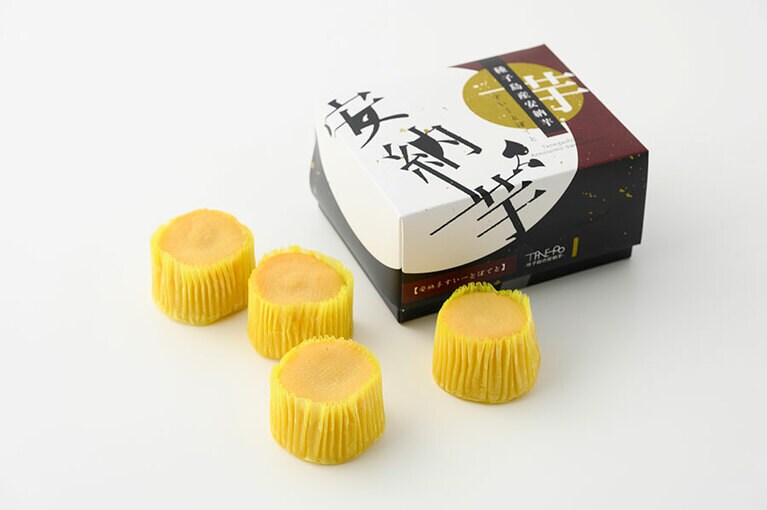 安納芋すいーとぽてと1,680円（4個入り）。