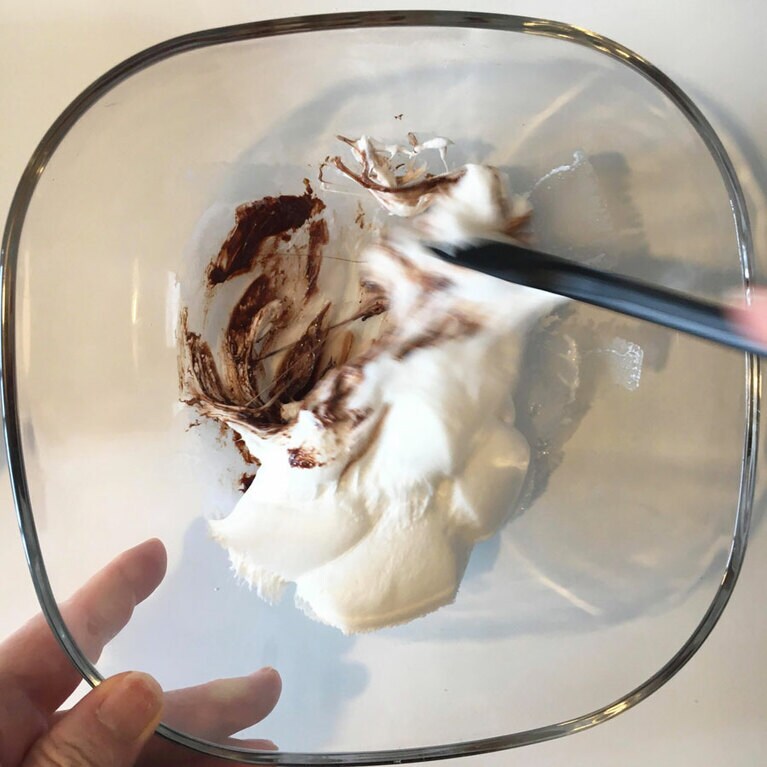 マシュマロはすぐに固まるので、手早く！