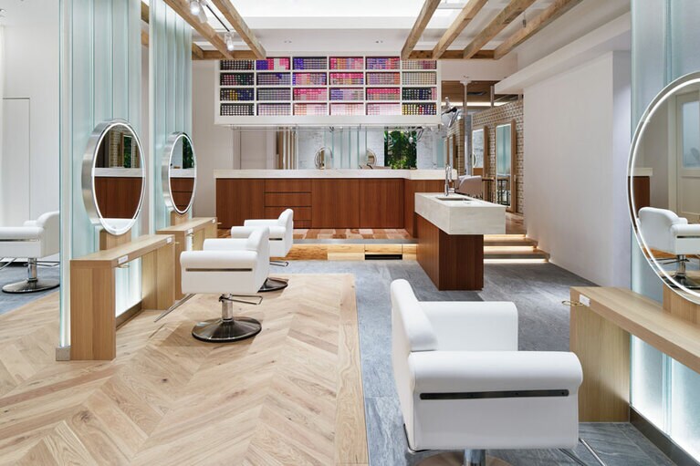 カキモトアームズ銀座店。