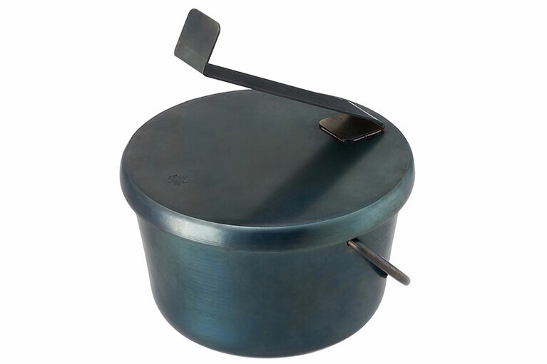 「LOGOS鉄の職人ダッチ」(ロゴスコーポレーション)9,790円。