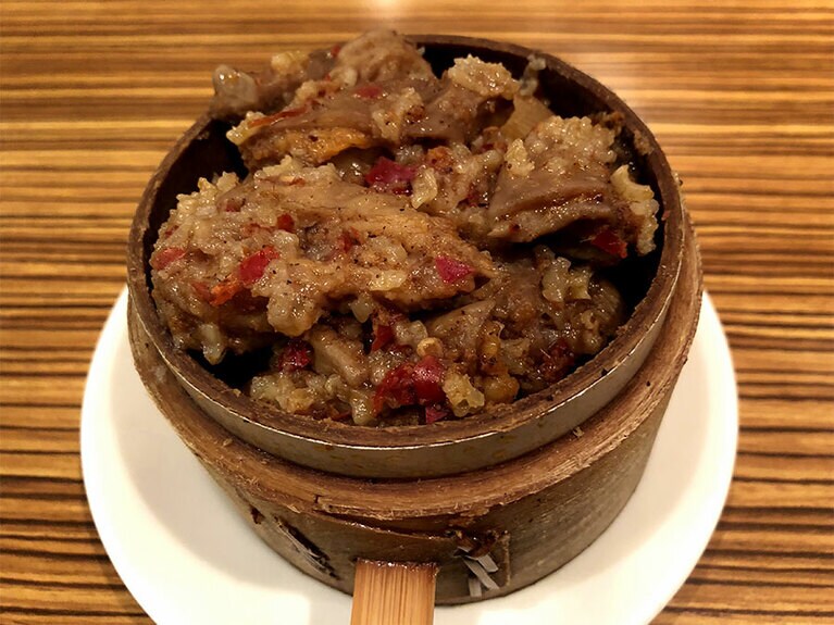 粉蒸排骨 150元。