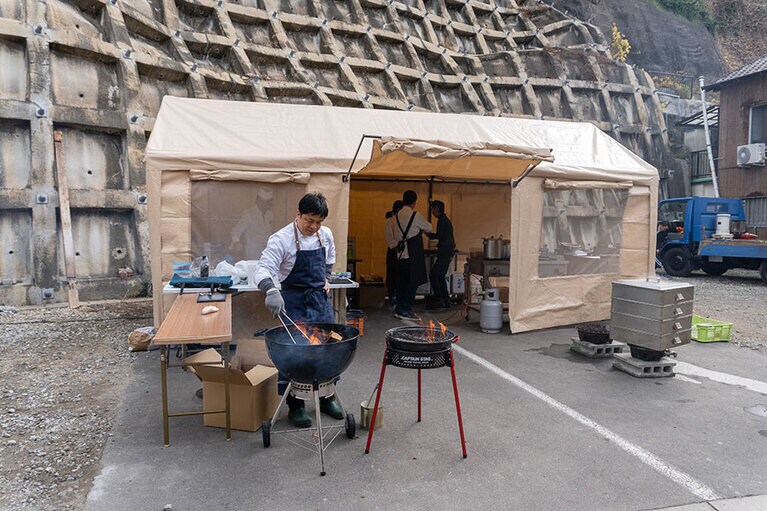 天幕レストランの様子。