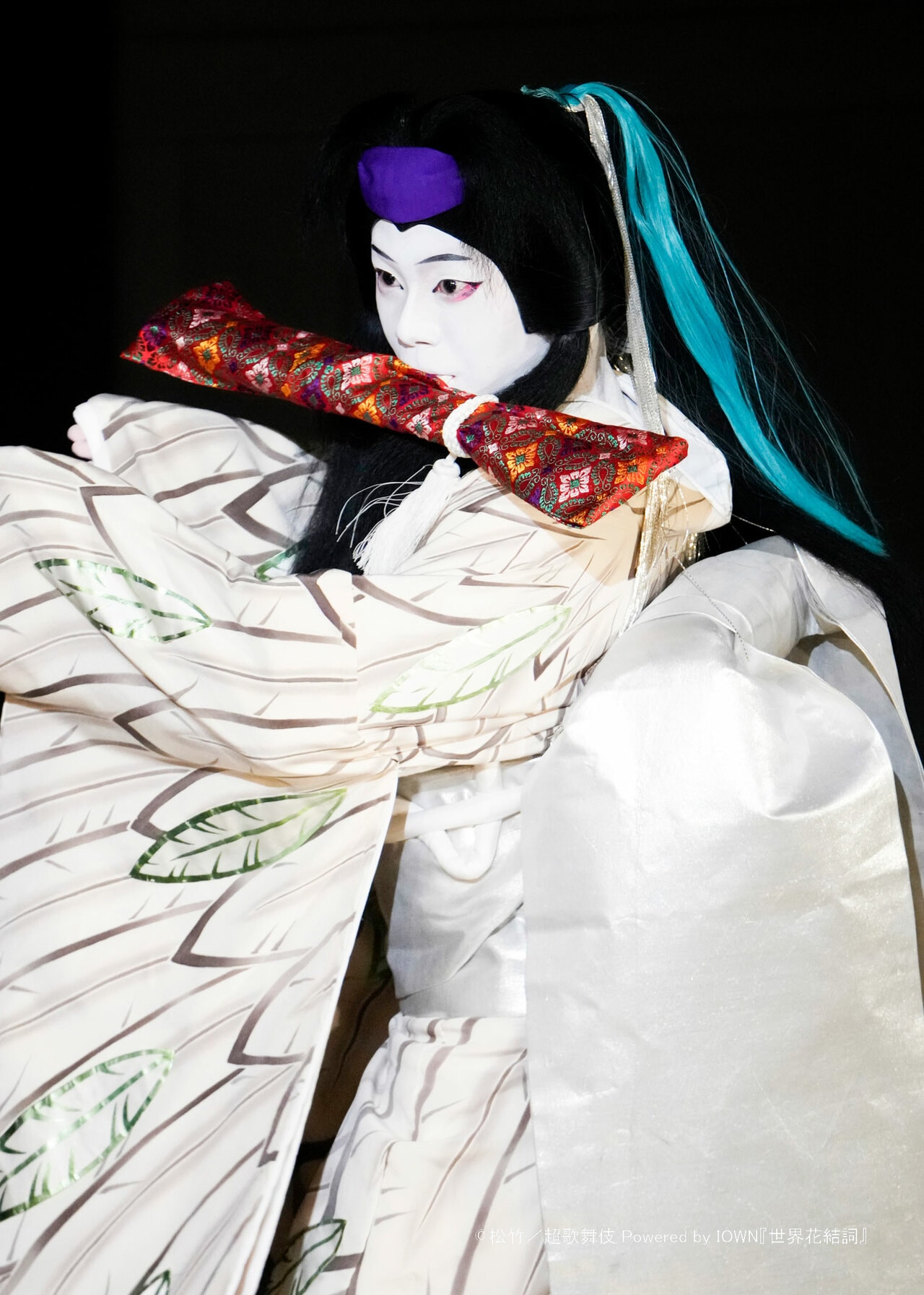 超歌舞伎Powered by IOWN『世界花結詞』初音姫実は白鷺の精霊　ⓒ松竹／超歌舞伎 Powered by IOWN『世界花結詞』