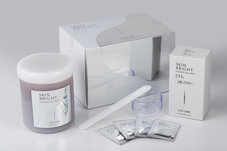 スキンブライトエッセンスジェルパック 30回分 72,600円／シーズ・ラボ