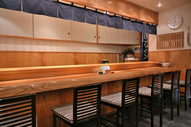 佐渡島の魅力を余すことなく教えてくれる一軒。