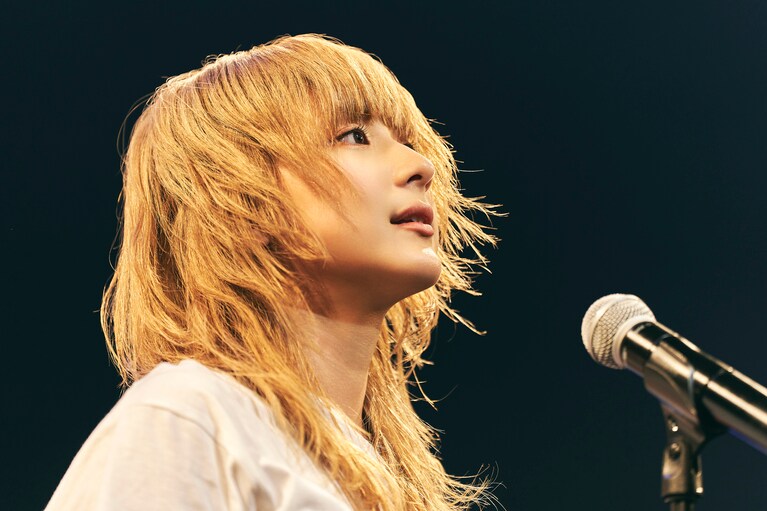 Ⓒ石黒正数・徳間書店／映画『ネムルバカ』製作委員会。秘訣は「挨拶」と「質問攻め」と「めげない心」。平祐奈の“スーパーコミュ力”3か条とは