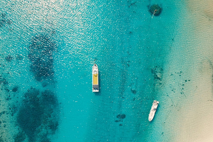 石垣島 川平湾の海。©沖縄観光コンベンションビューロー／沖縄県