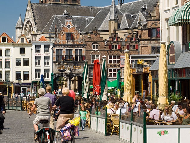 歴史的建造物と豊かな自然が共存する オランダの古都ナイメーヘンの魅力 今日の絶景