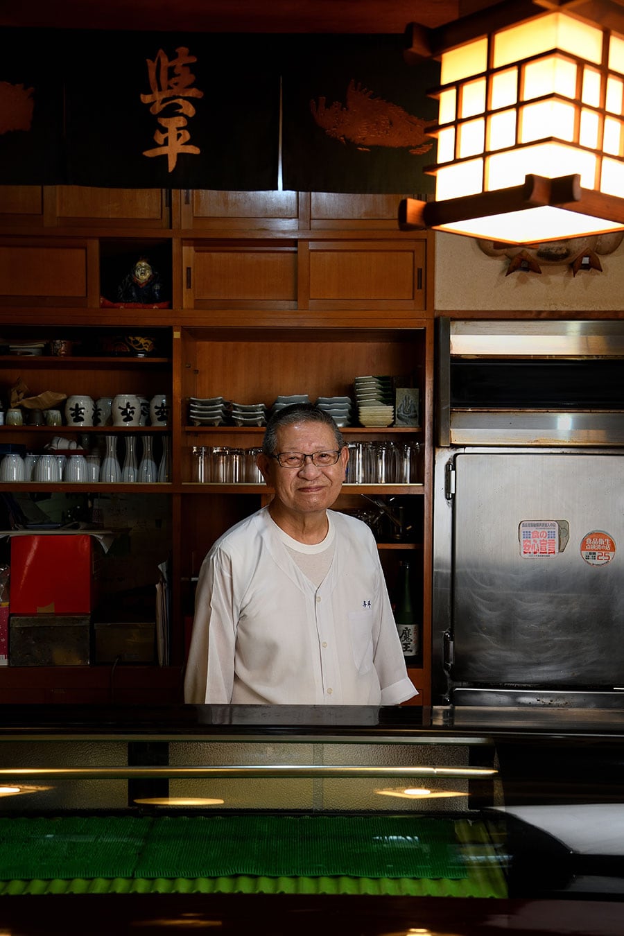 店主の前田幸二さん。