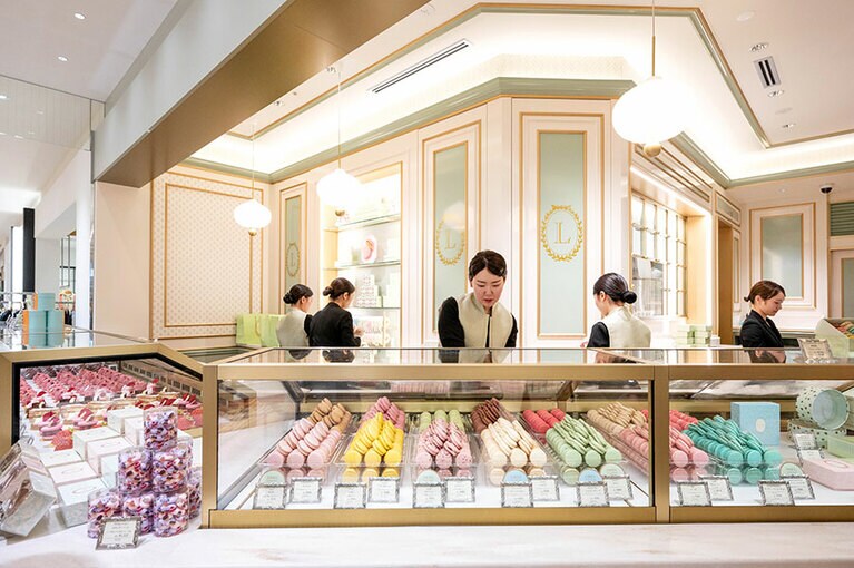 ラデュレならではの色彩にうっとり。