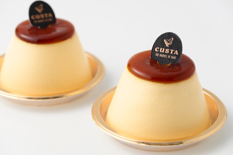 CUSTA（とろけるカスタードクリームのケーキ） 各486円。※店舗限定販売。