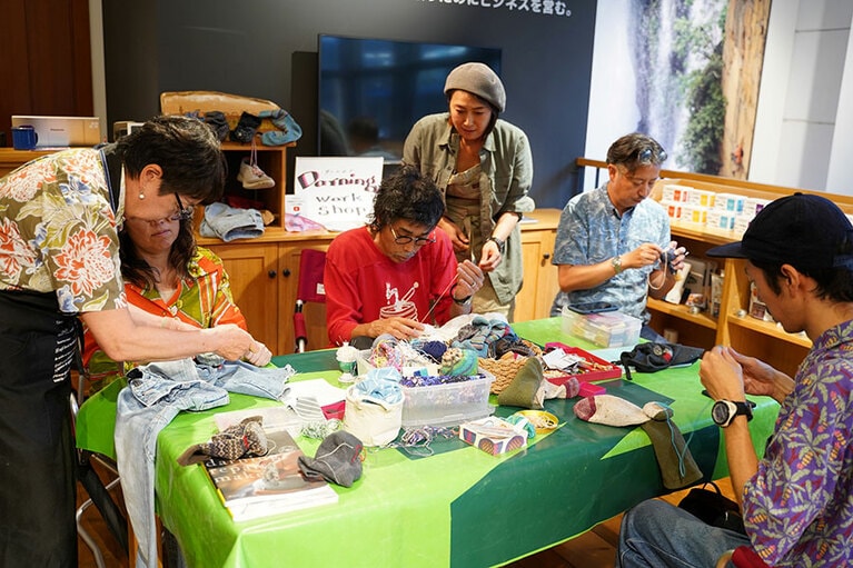 ダーニングワークショップ ／会場：パタゴニア 東京・渋谷 2F。 所要時間約30分（事前予約可能）。