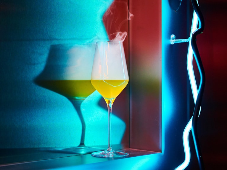 C. Halley’s Comet　C. ハレー彗星　1,000円。