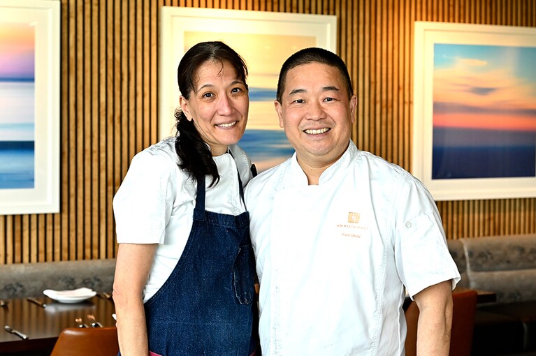 【Wade Ueoka＆Michelle Karr-Ueoka】ウェイド氏はホノルル生まれの日系人。「アラン・ウォンズ」で17年間働き、スーシェフまで務めたのち、妻でパティシエールのミシェルさんとともに独立。