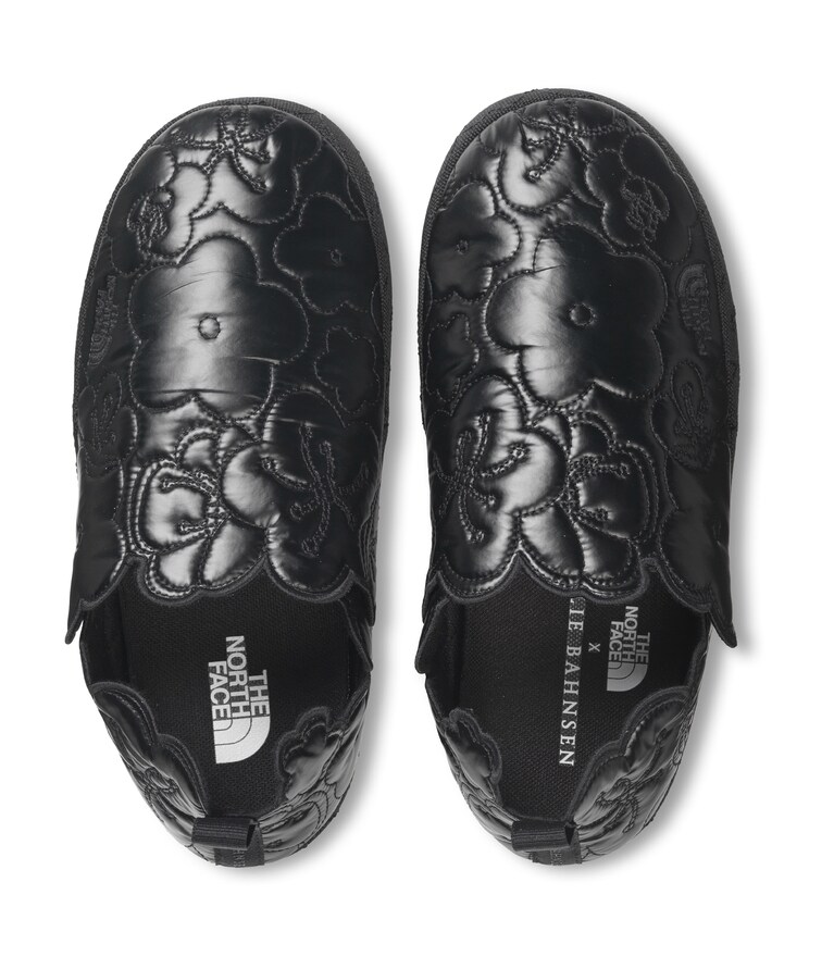 TNF × Cecilie Bahnsen ThermoBall Traction Mule （ウィメンズサイズで23, 24, 25, 26, 27, 28）／41,250円