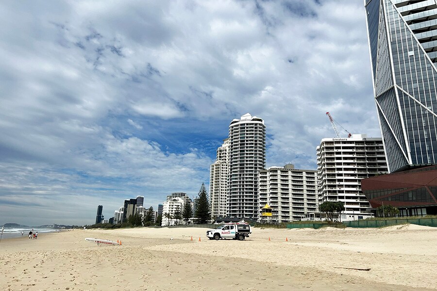 ゴールドコーストの中心地、サーファーズ・パラダイス。その海岸線の風景に新しい変化が！