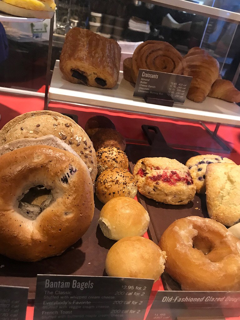 「The Classic-Bantam Bagels」(写真中央手前)。