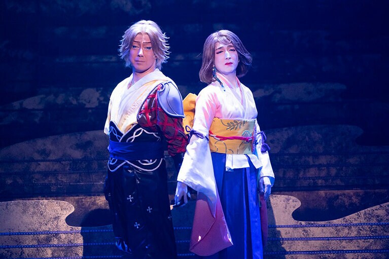 左からティーダ(尾上菊之助)ユウナ(中村米吉)。