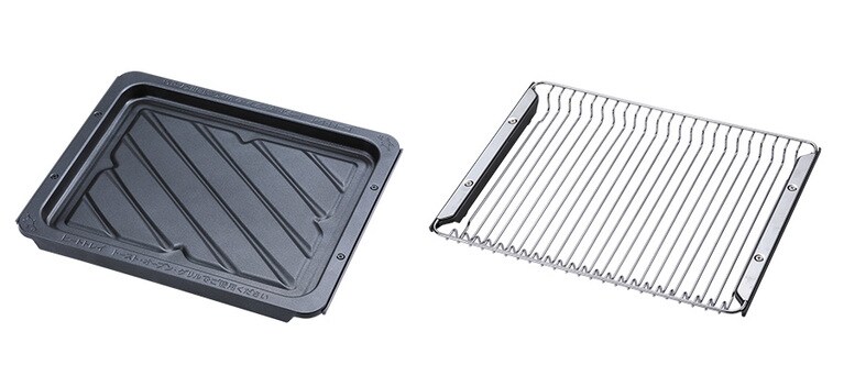 トレイ全体が高温になることで食材を裏返すことなく、しっかりと焼き上げるヒートトレイと、レンジ加熱でも使えるように設計された金属製のマジックラック。