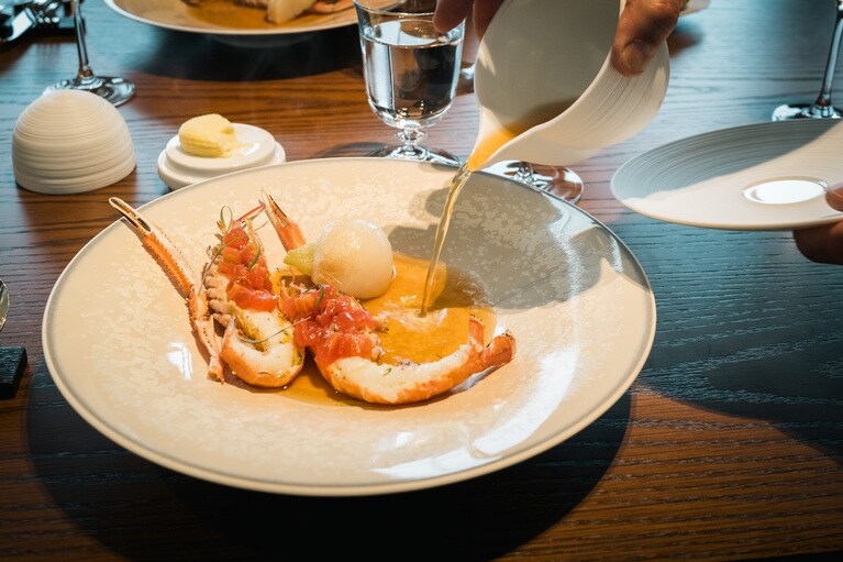 食べる前のひと手間など演出も楽しい。