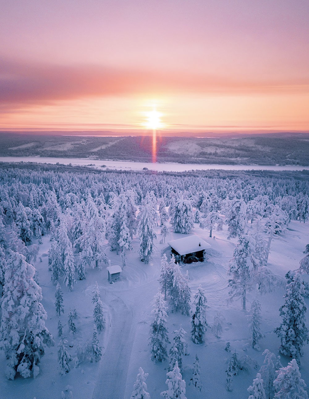 大自然の静寂に包まれるホテル フィンランド オクトラ 地球の鼓動に呼応する 自然一体型ホテル 写真 1枚目