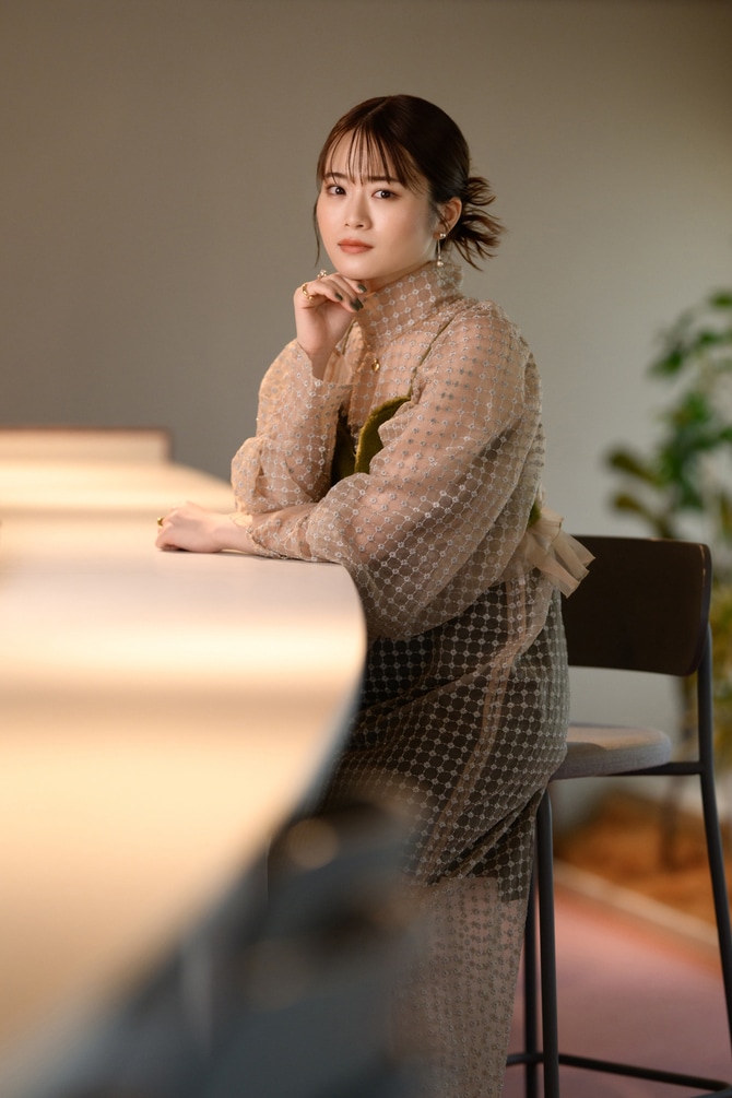 職業柄どうしても…日々試行錯誤しています」山崎怜奈が20代後半を迎え