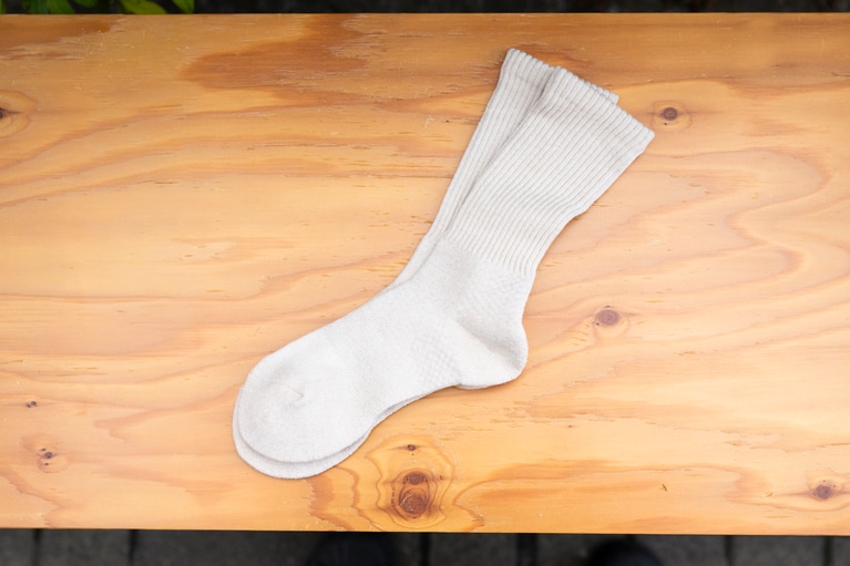 シンプルながら履き心地や機能に優れる。1,980円。