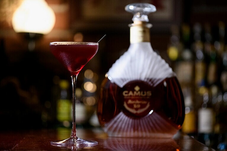 再会を祝し、森崎さんが優勝したカクテル「Belle soiree(美しい夜)」ももちろん注文。「再会のベルソワレですね」というお言葉にまたもやハート打ち抜かれました！