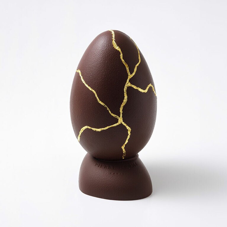 「ウフ キンツギ」（高さ約25センチ）7,560円。