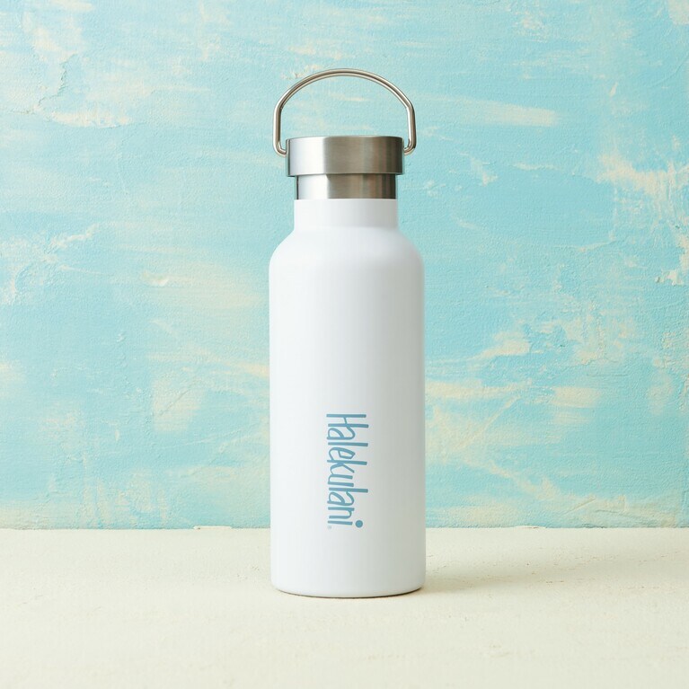 新作「ハレクラニロゴマーク入り オリジナルボトル」。