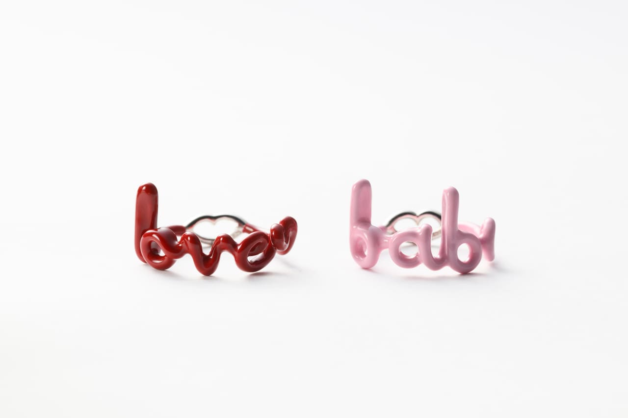 Letter Ring 47,300円／HOTLIPS