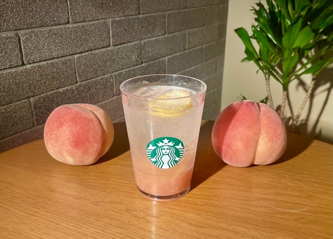 “香るソーダ”の新作「チラックス ソーダ ピーチ」。