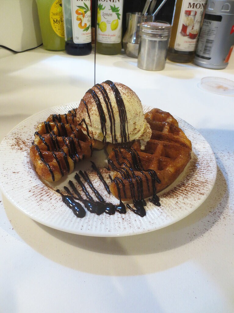 チョコレートをかける。