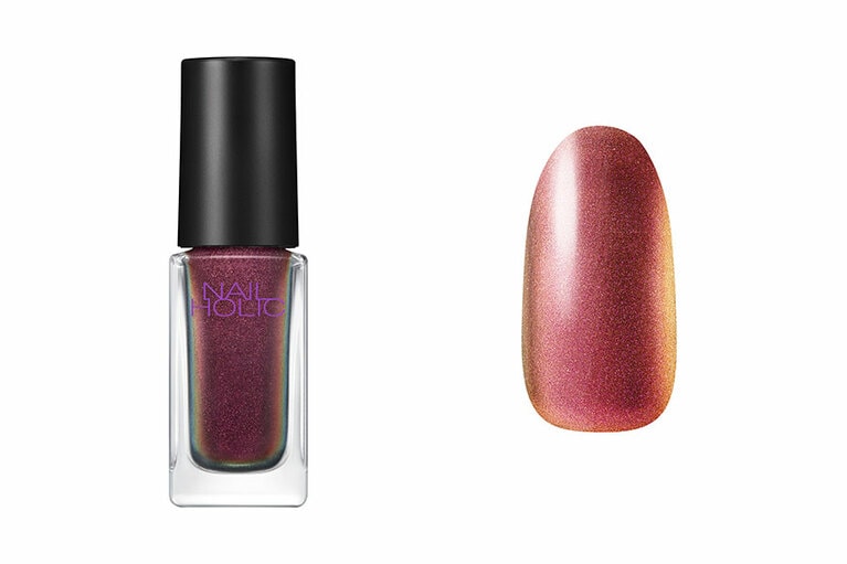 わずかに偏光も感じさせるパールのおかげで、軽やかさも出るメタリックなブラウンの、BR333。