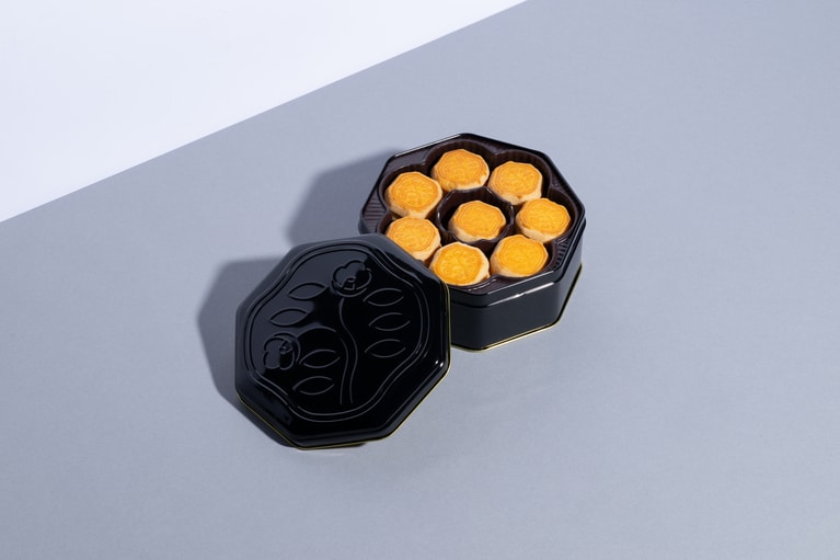 「手焼き花椿ビスケット 40枚入」6,156円。